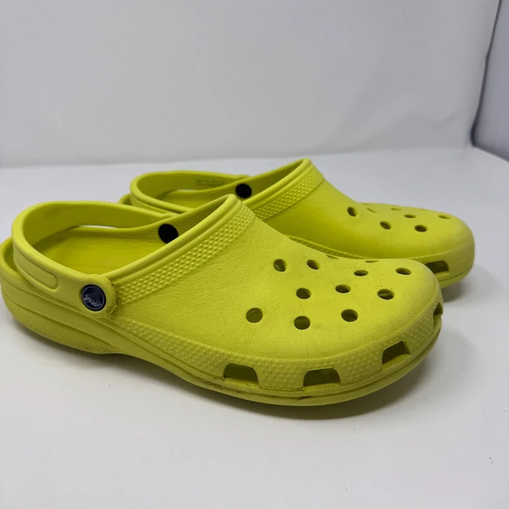 Crocs Classic Clog Mens 10 Neon Yellow Lime Green Slip On Comfort Shoes